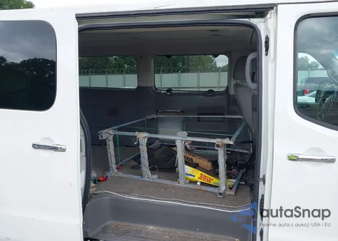 2014 Nissan Nv Passenger Nv3500 Hd Sv V6 z USA, uszkodzony, nr VIN 5BZBF0AAXEN161044